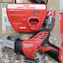 New Milwaukee M12 hackzall one handed reciprocating saw kit 2420-21