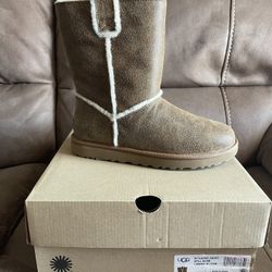 UGG Classic Short Spill Seam Chestnut Size 8