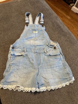 Osh kosh Sz 12-12a Lace Trimmed Denim Shortfalls