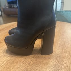 Women’s Platform Boots Black Size 8 – Brand New