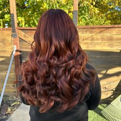 Se Hacen Todo Tipo De Tintes Y Cortes De Cabello 