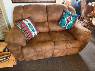 Free set of brown recliners love seat and sofa must pick up today