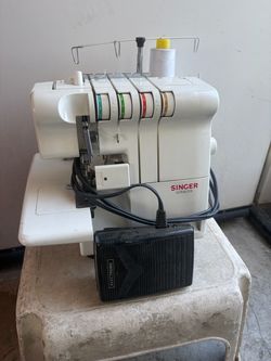 Singer Ultralock
