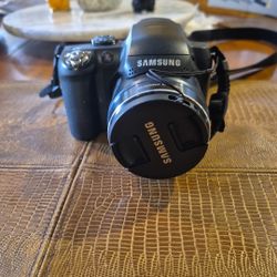 Samsung HZ50 DIGITAL CAMERA WITH CHARGER