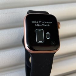 Apple Watch Series 4 Cellular! Like New! 