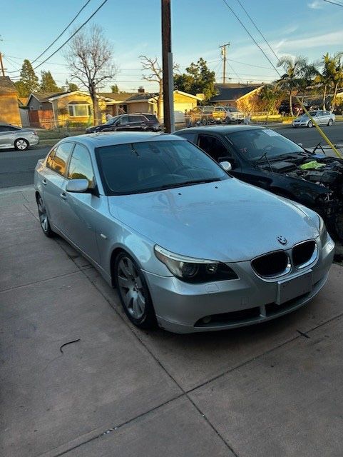 2004 BMW 530i