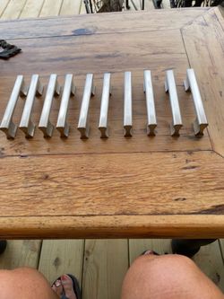 10 NEW Metal Modern Cabinet Drawer Pulls