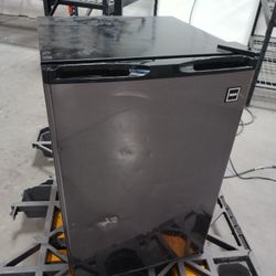 4.5 Cu Mini Fridge 