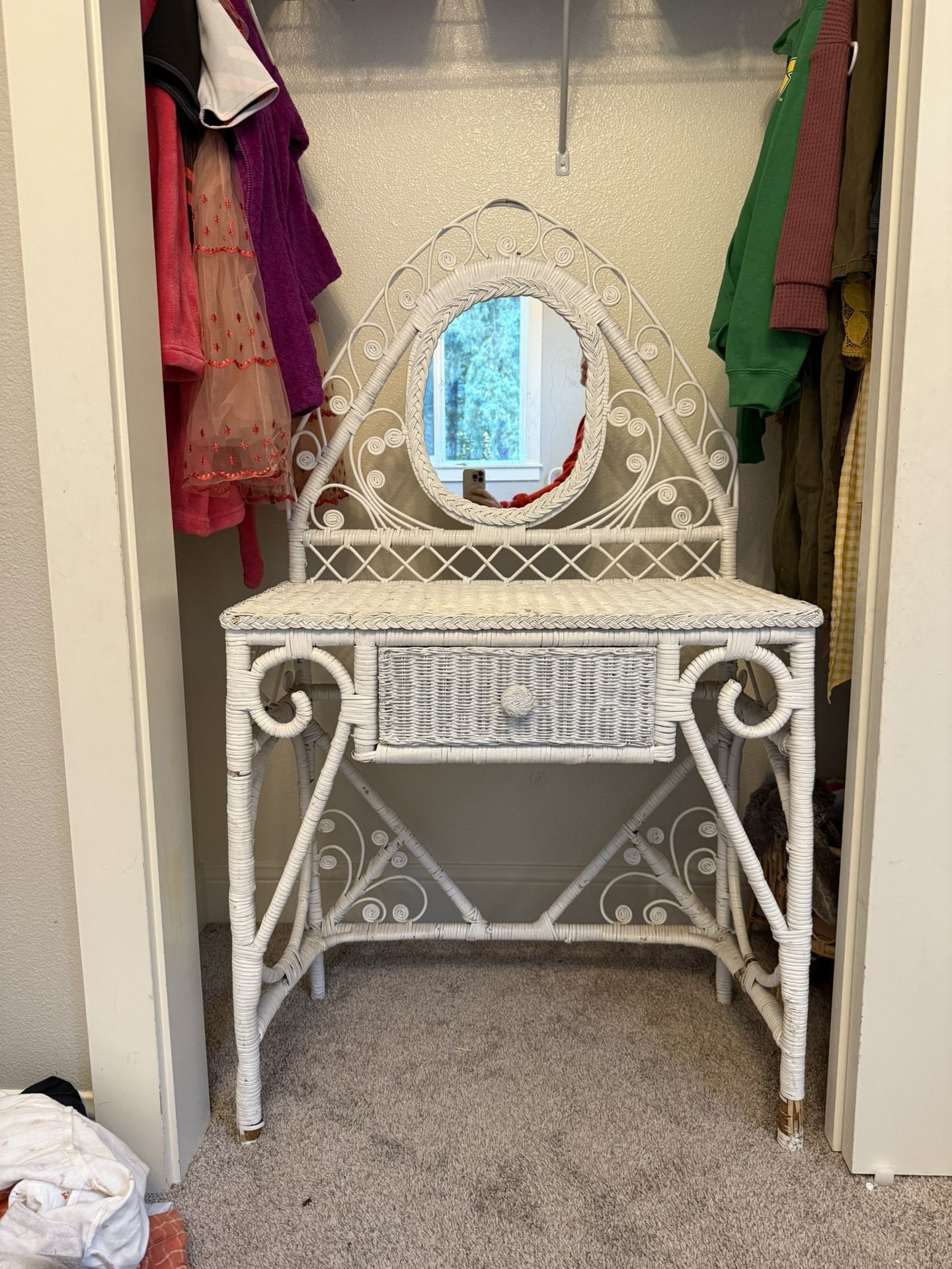 Wicker Vintage Vanity