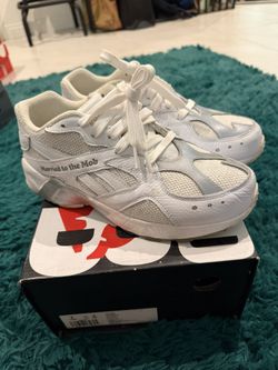 Reebok aztreks “married to the mob” (7 womens)