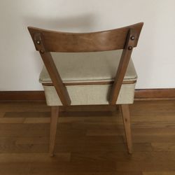 Vintage Mid Century Danish Style Chair W/Storage