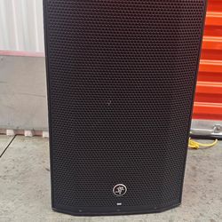 THUMP12 A 1300W 12" POWERED LOUDSPEAKER