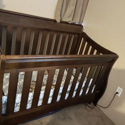 Baby crib