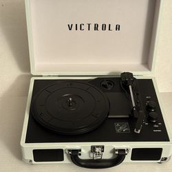 Victrola record player