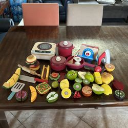 Set De Juguete De Madera$38 Asi Como Esta