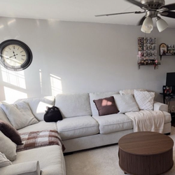 IVORY SECTIONAL COUCHES FREE