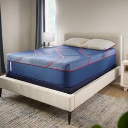 Queen Size Sealy Posturepedic Mattresses