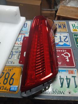 New 17-19 Cadillac Xt5 Outer Led Tail Light Right Passenger Side Aftermarket