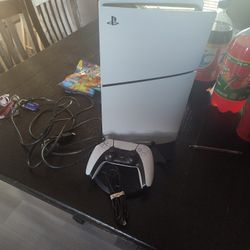 PS5 Slim Digital 