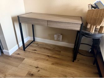 Faux Wood Grain Desk