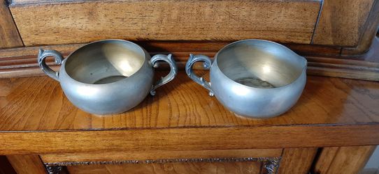Vintage Creamer & Sugar Bowl.
