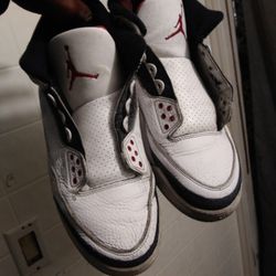 Jordan 3s