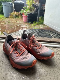 REI Women’s Trailrunners Size 10