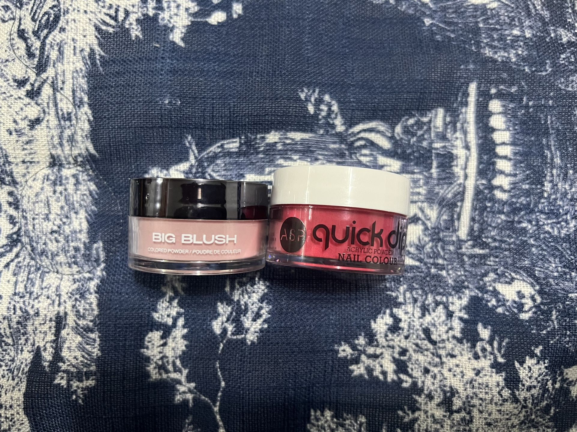 Red and pink dip powders