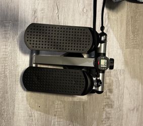 Stair stepper with digital step counter