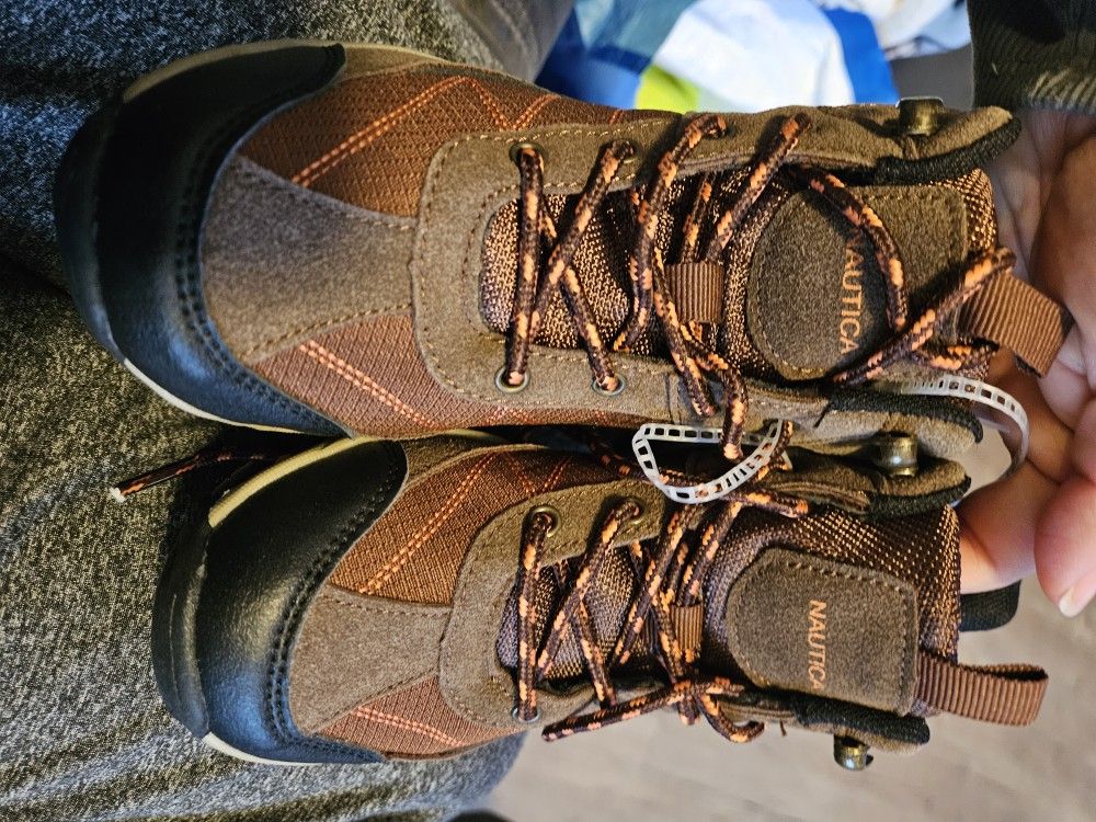 Boys Hiking Boots NEW