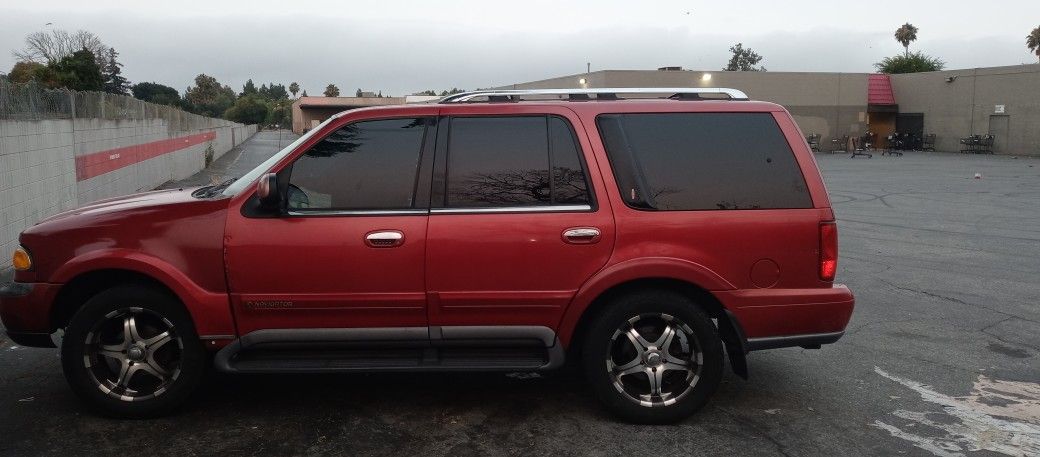 1999 Lincoln Navigator