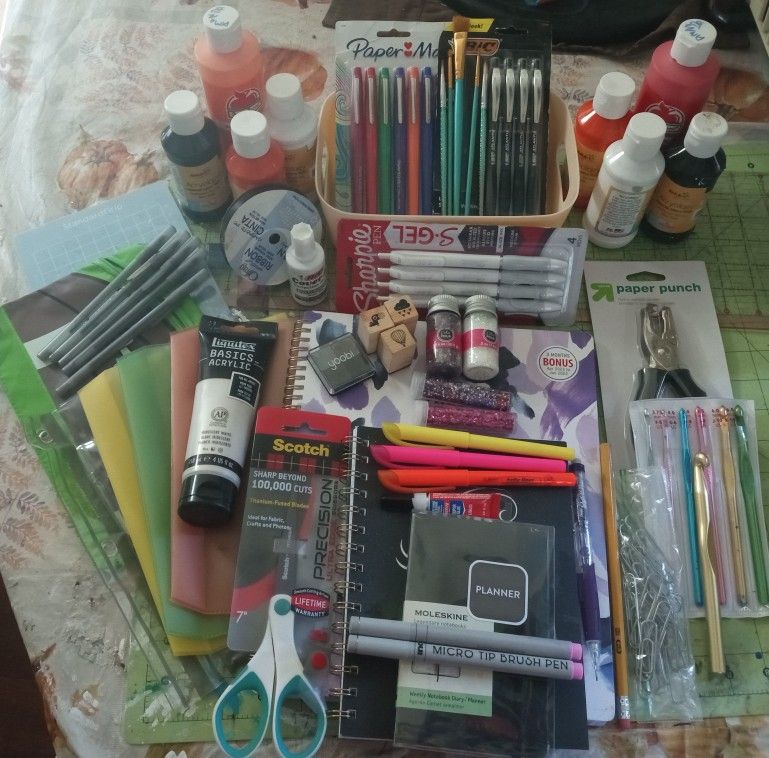 Art Supply Lot