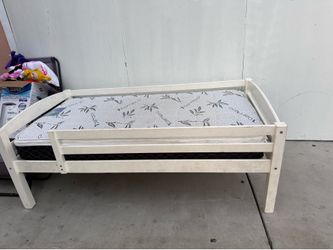 Bed with Matress