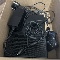 xbox one with charging stand 
