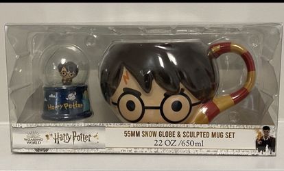 Harry Potter Snow Globe & Sculpted Mug Set – New