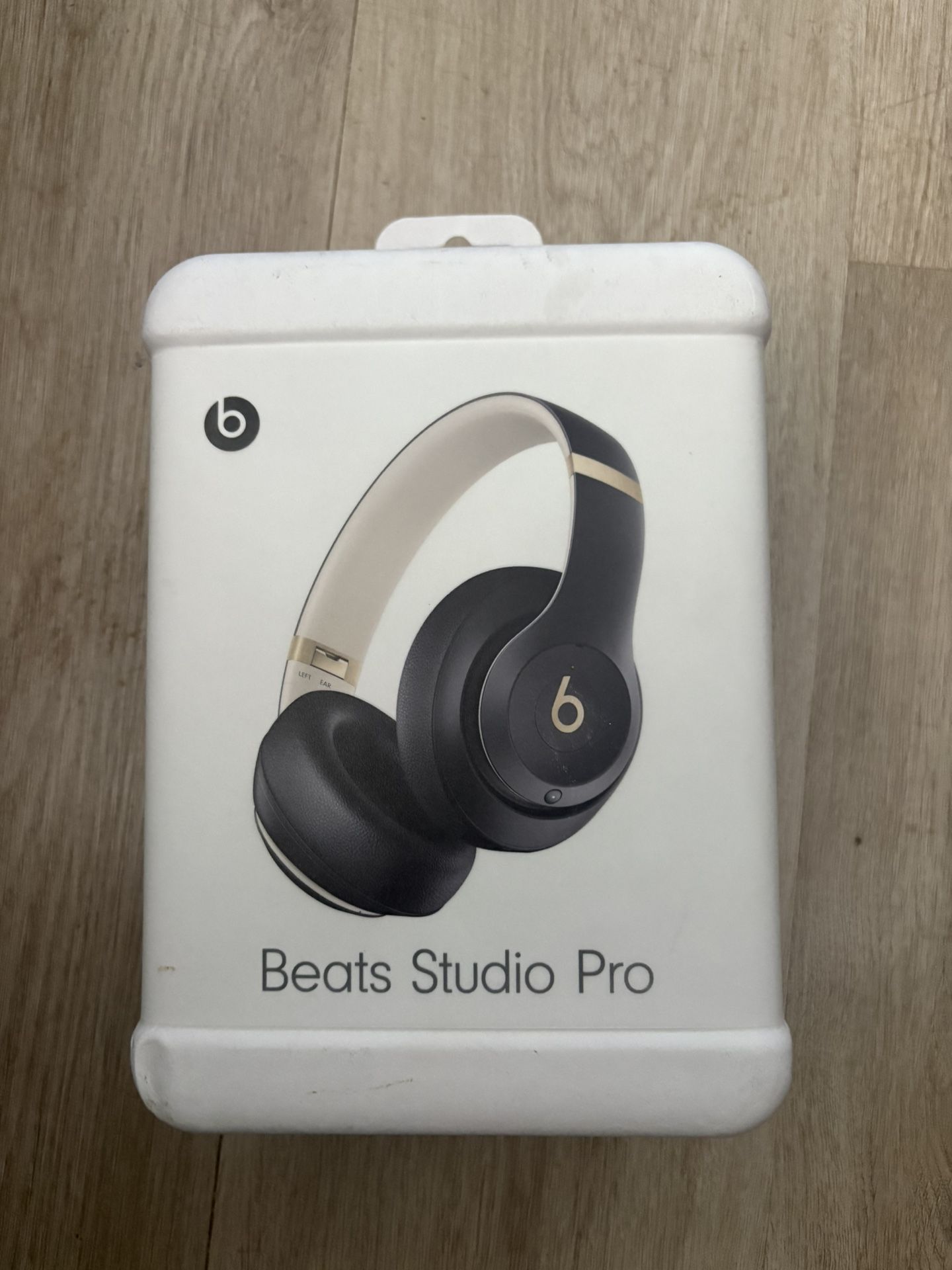 Beats Studio Pro