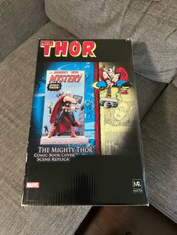 Master Replicas Marvel Mighty Thor Statue