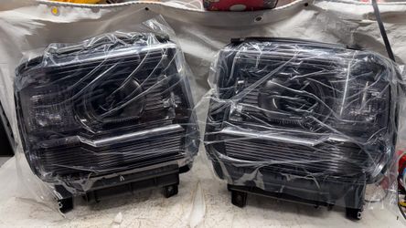 14/15 SIERRA HEADLIGHTS