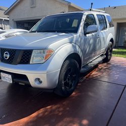 2004 Nissan panthfinder