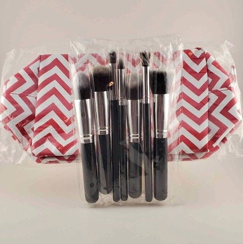 New Makeup Brush Cosmetic Bag 8 Piece Set
