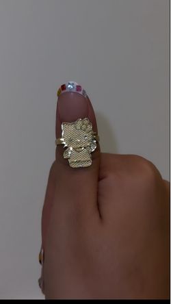 Hello kitty ring