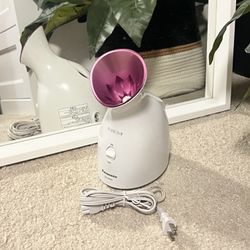 Panasonic - Nanocare Facial Steamer