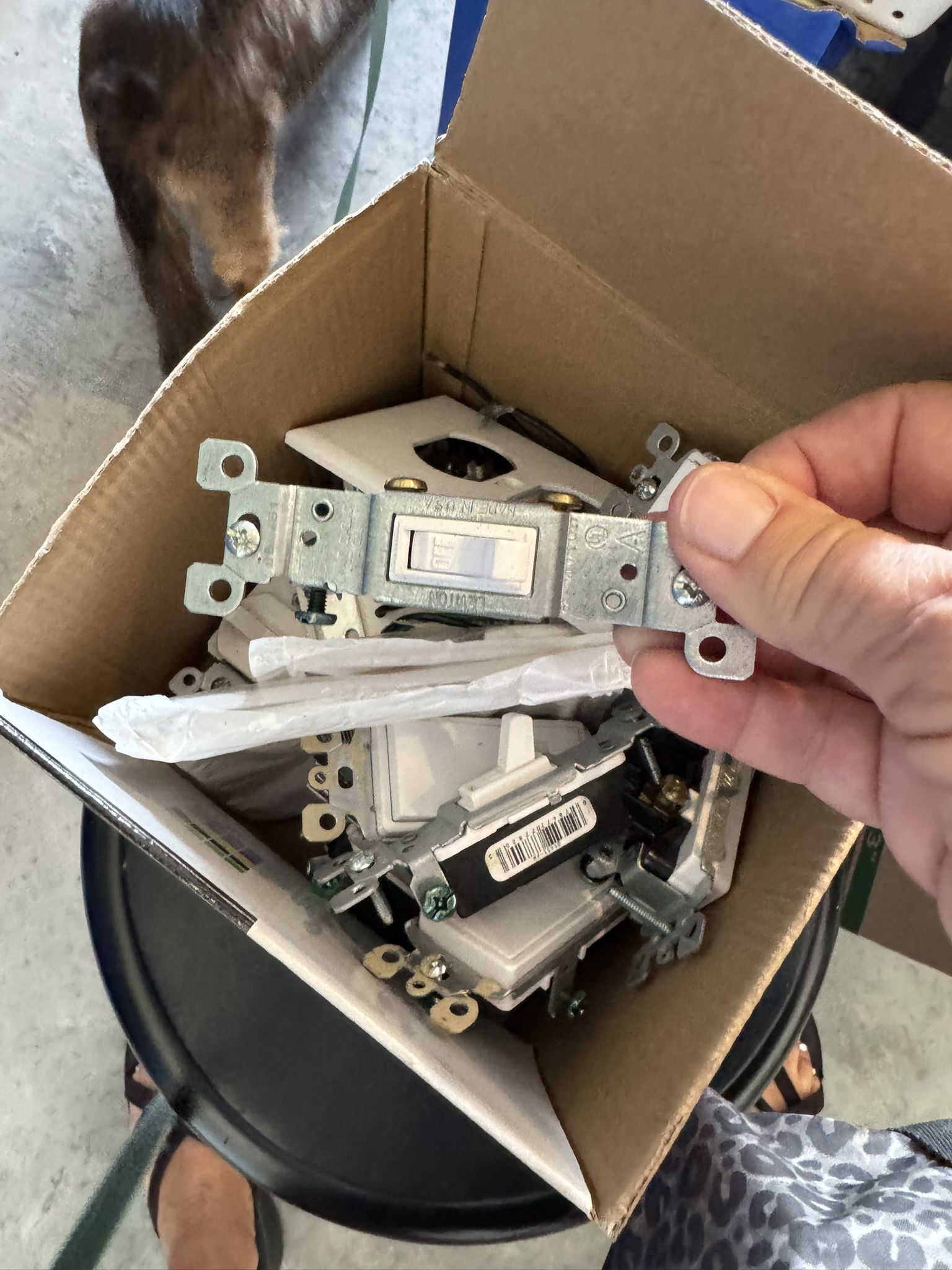 BRAND NEW ELECTRICAL SWITCHES AND OUTLETS