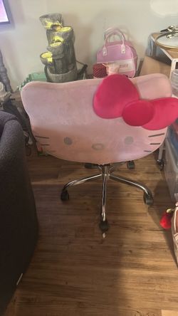 Hello Kitty Chair