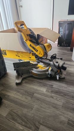 Dewalt mitter saw..