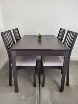 Table + 4 Chairs Good Condition