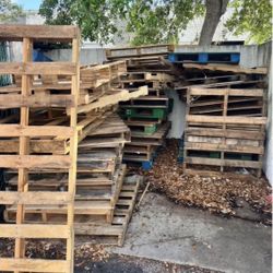 FREE PALLETS
