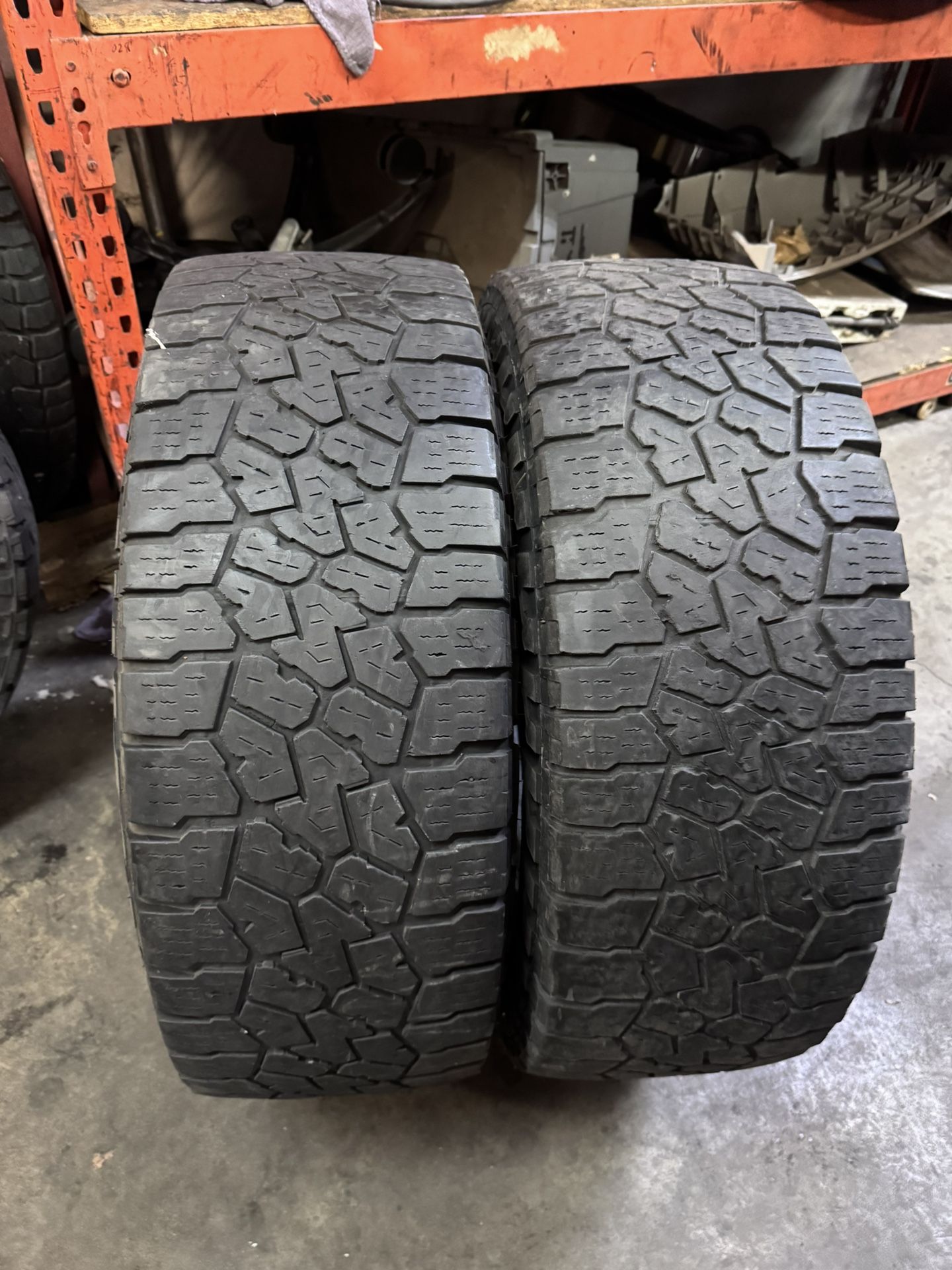 Lt 295/70/18 The Pair FALKEN 