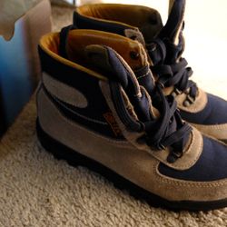 Vasque Hiking Boots 7.5 Med