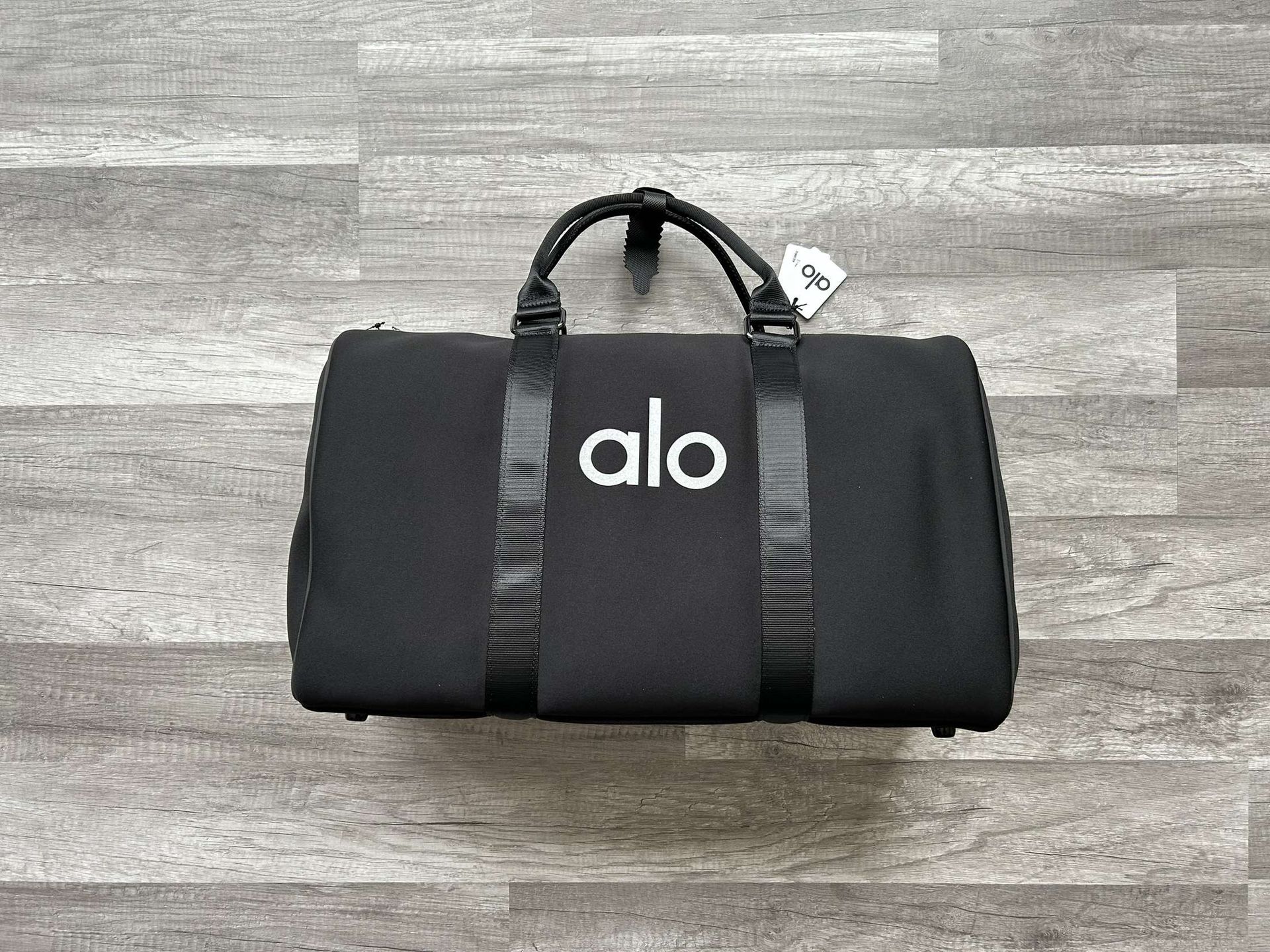 Alo Yoga Traverse Duffle Bag Black New With Tags